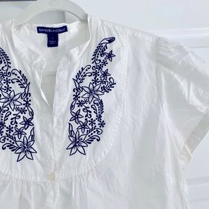 Bandolino Embroidered Button Up